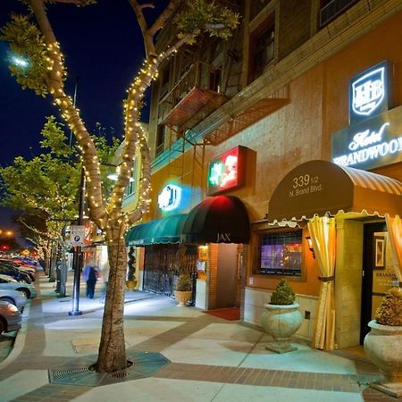 Brand Plaza Hotel Glendale Exterior foto